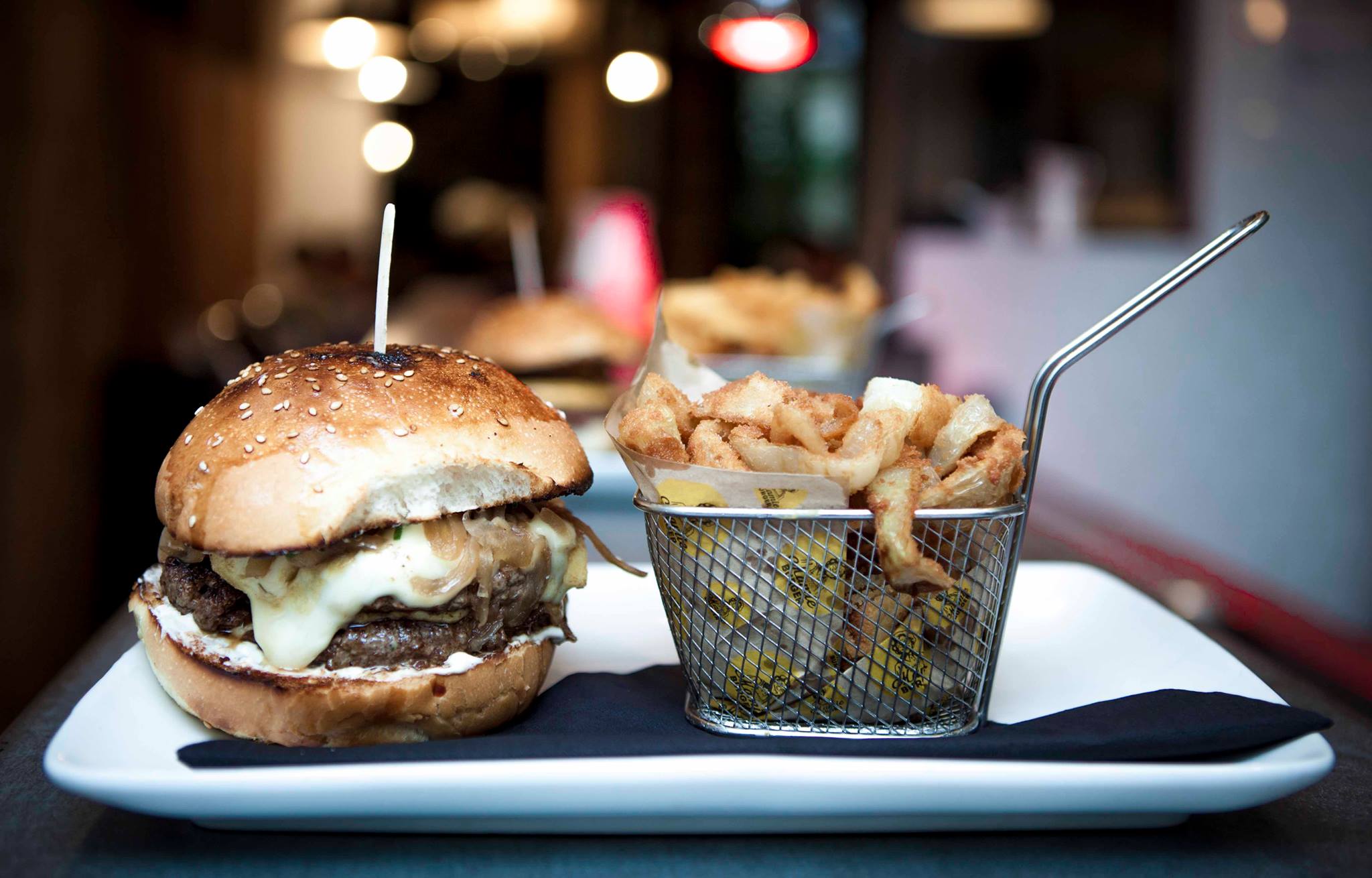burger au restaurant